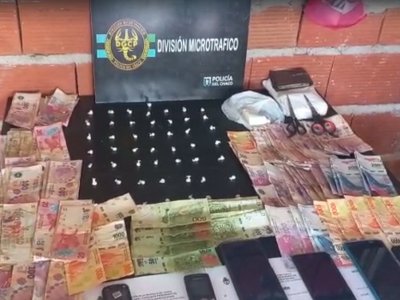 Tres detenidos en operativos contra la venta de cocaína al menudeo 38