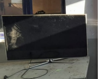 Salió un momento de la casa y al regresar no encontró su televisor 38