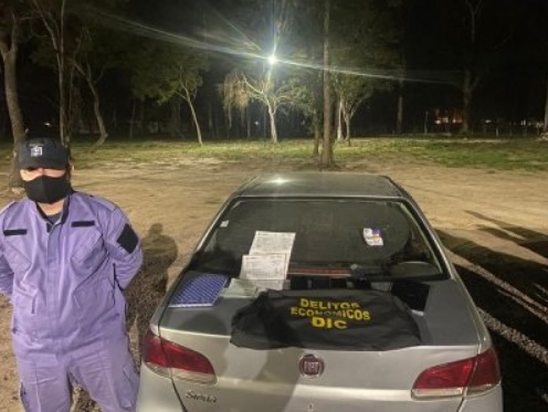 Tres detenidos al pretender pagar una compra con un cheque robado 38