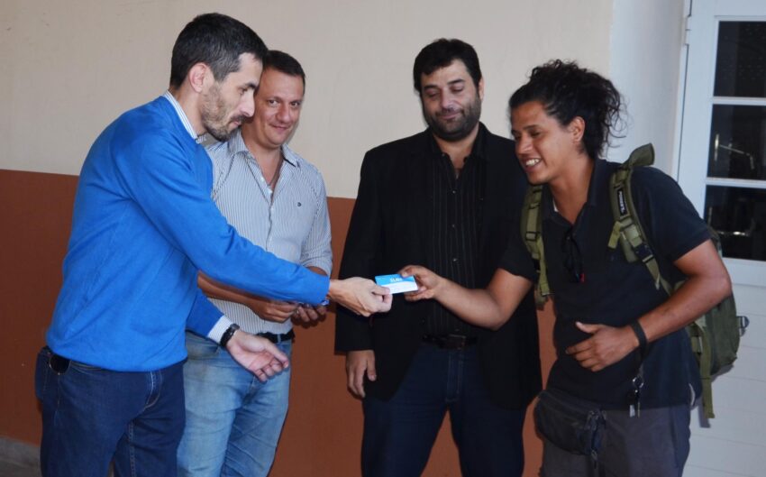 Resistencia entregó tarjetas Sube a docentes del Centro de Formación Profesional Intercultural Salesiano 38