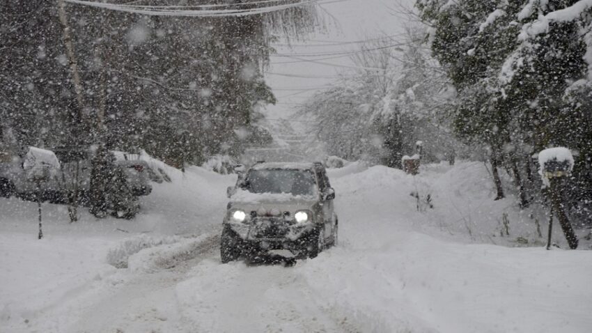 Bariloche: continúan las intensas nevadas y suspenden las clases 38