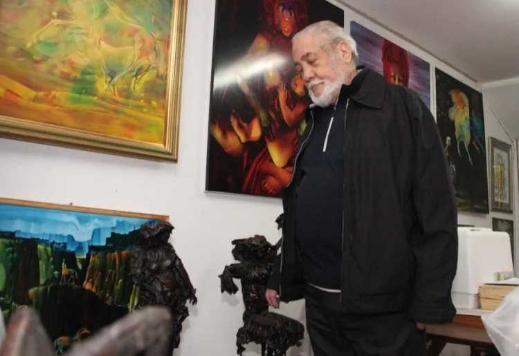 Pesar por el fallecimiento del artista Eddie Torre 40