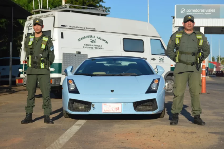 Gendarmería secuestró un Lamborghini Gallardo sin papeles, valuado en 170 mil euros