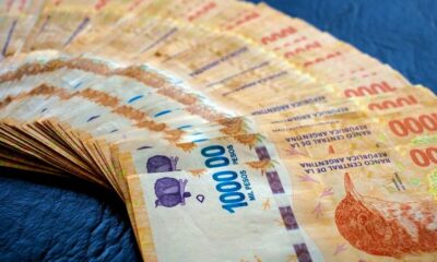 pesos argentinos