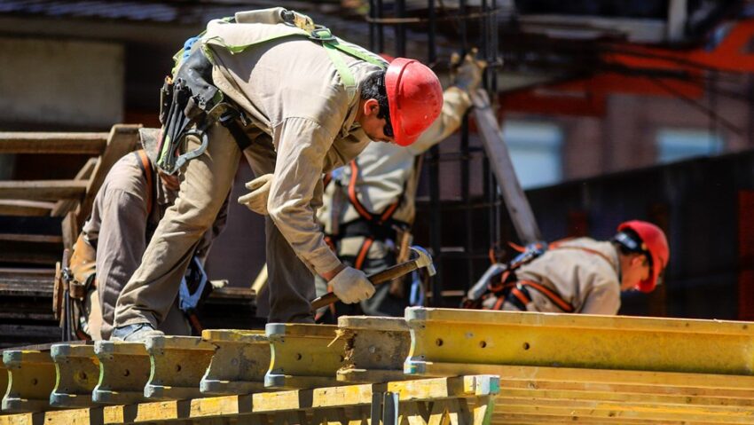 Construcción, combustibles y electrodomésticos: la devaluación deja sin precios a distintos rubros 50