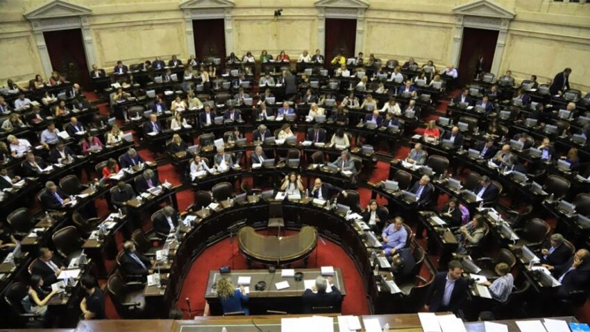 Diputados avanza en la reforma de la Ley de Estatización de Aerolíneas Argentinas 51