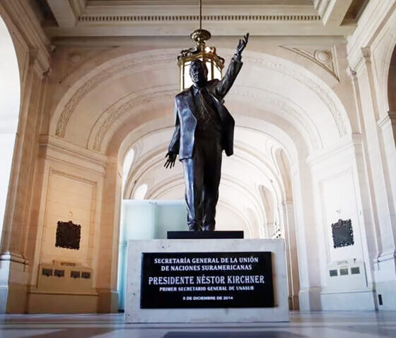 Estatua de Néstor Kirchner