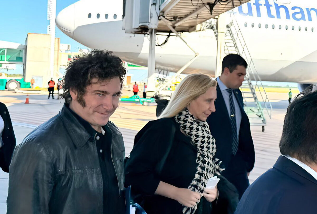 Denuncian a Javier y Karina Milei por usar fondos y bienes públicos para asistir a un acto de VOX en España 36 Denuncian a Javier y Karina Milei por usar fondos y bienes públicos para asistir a un acto de VOX