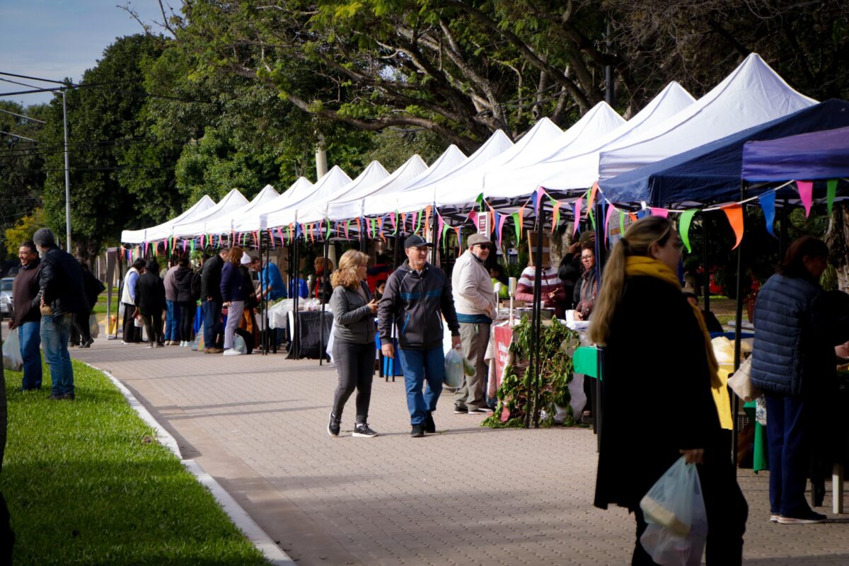 Se realizó la segunda edición de la Feria de Pequeños Productores: "De la Huerta a la Mesa"