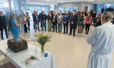 Zdero recibió la imagen de la Virgen María Auxiliadora en Casa de Gobierno