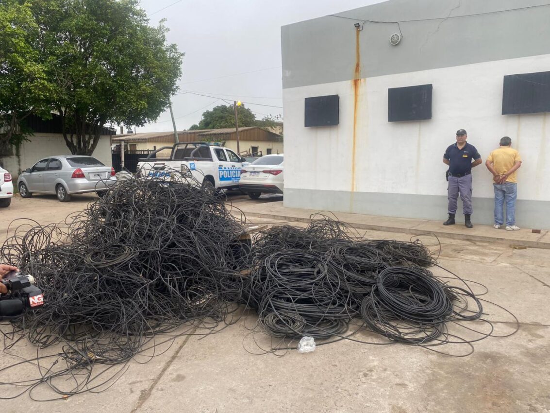 Resistencia: la Policía desmanteló un depósito clandestino de cables robados