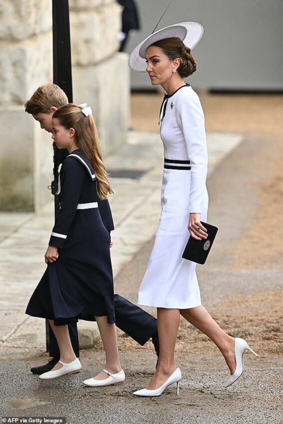 Tras el diagnóstico de cáncer, por primera vez reapareció en público Kate Middleton 