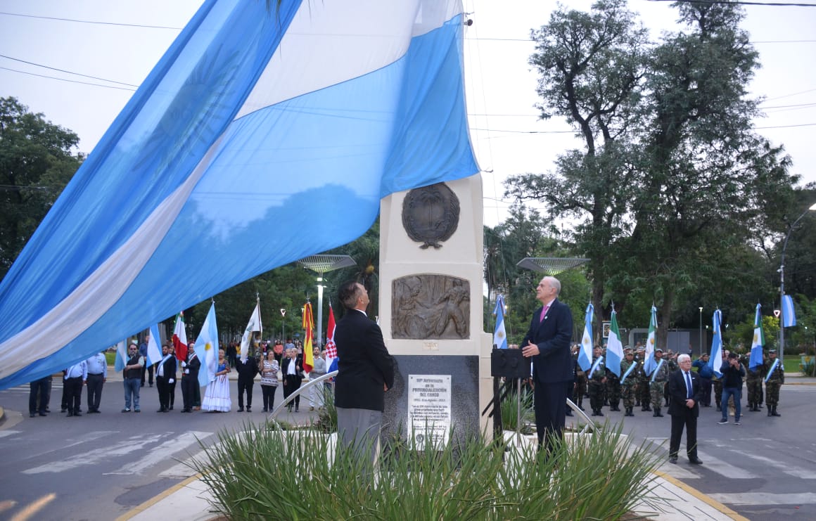 Roy Nikisch encabezó el acto del Día de la Bandera en Resistencia