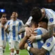 Argentina le ganó a Perú y se quedó con el primer puesto del Grupo A de la Copa América