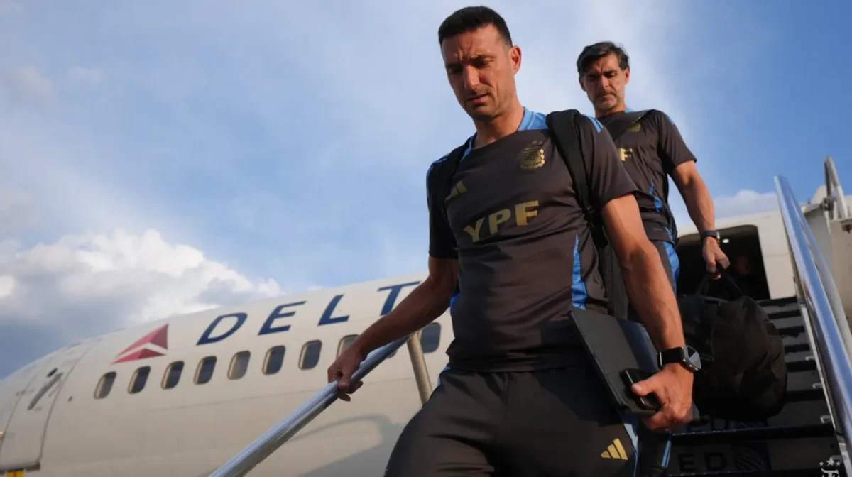 Argentina se entrenó y partió rumbo a Nueva Jersey para el partido ante Chile