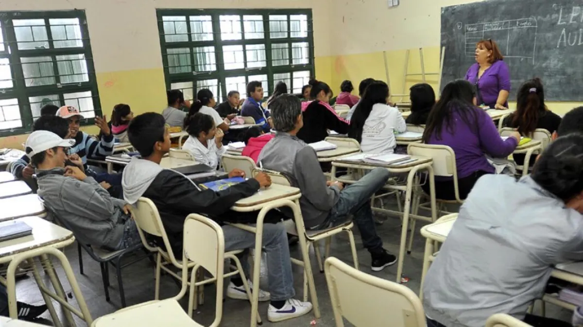 El gobierno de la provincia de Buenos Aires elimina la repitencia en las escuelas secundarias
