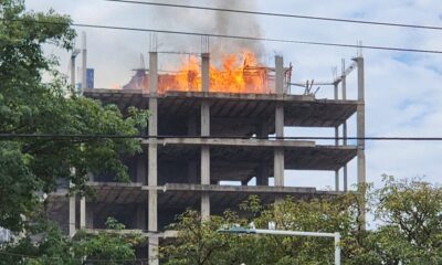 Se incendió la terraza de un edificio en construcción abandonado en Resistencia