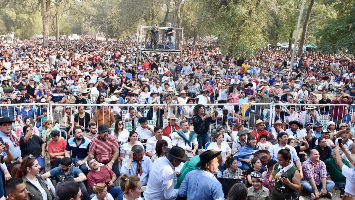 Multitudinario cierre de la Cabalgata de la Fe: el Chaqueño Palavecino presente en la máxima expresión de fe del norte