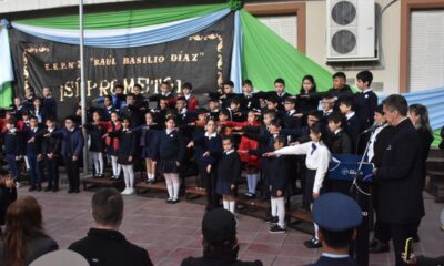 73° aniversario de la provincialización: alumnos de 4° grado prometieron lealtad a la bandera del Chaco”