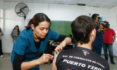 El Gobierno del Chaco inición en Puerto Tirol la campaña de vacunación contra el dengue