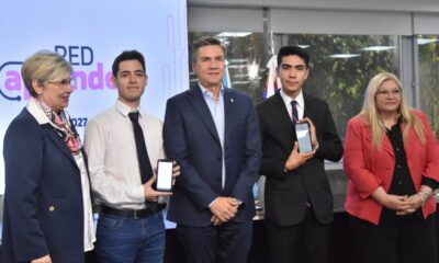 Zdero lanzó la Capacitación Docente 2024-2027 y entregó los primeros títulos digitales a egresados de secundaria