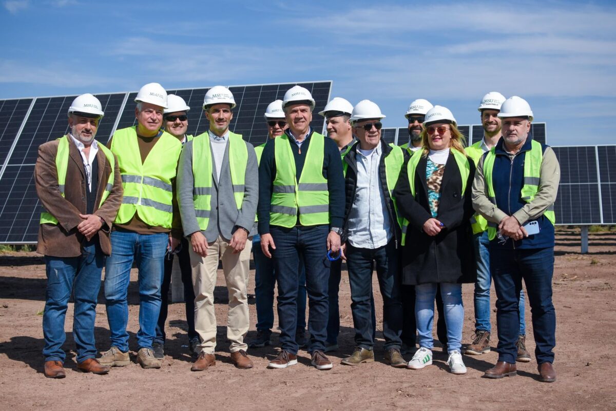 Zdero constató el avance del parque solar de Pampa del Infierno: se incorporan 130 megavatios y más de 220.300 paneles