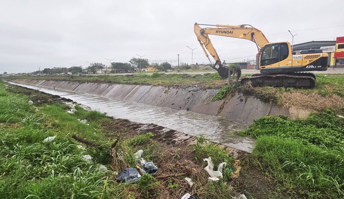 Resistencia: Provincia y Municipio realizan acciones para mejorar el drenaje urbano en beneficio de un amplio sector