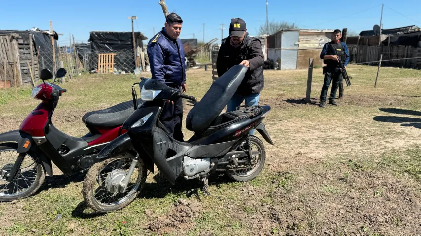 En un aguantadero encontraron la moto robada a Ramírez y la utilizada en el crimen