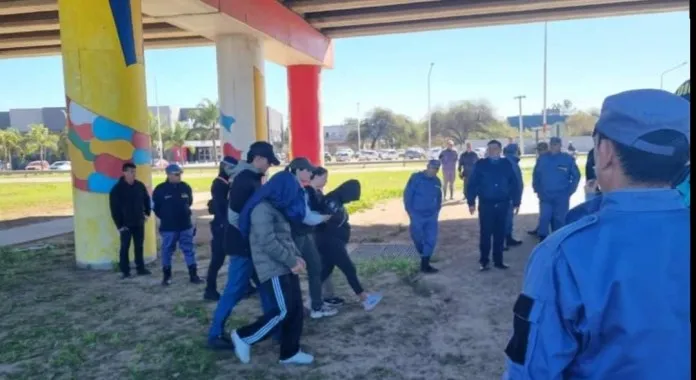 Agentes aprehendieron al joven acusado de asesinar al motociclista fallecido en la avenida Alvear