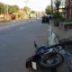 Resistencia: un motociclista murió tras chocar contra un poste de luz