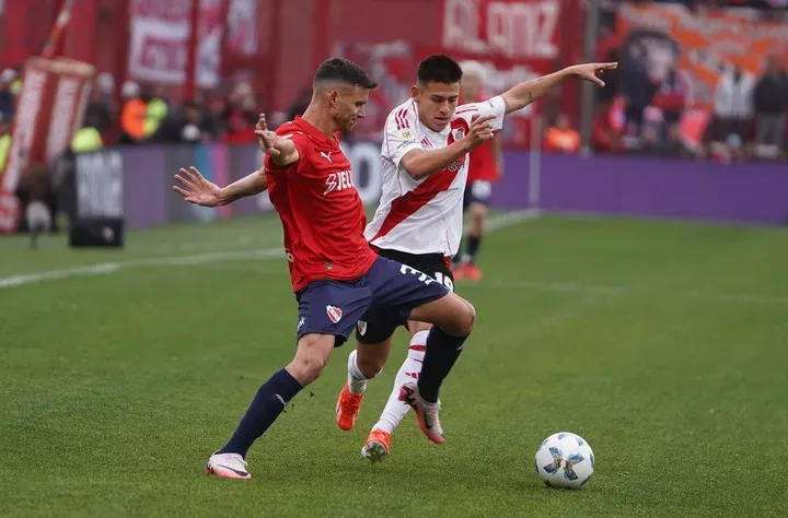 River empató con un Independiente que tuvo uno jugador menos por la Liga Profesional