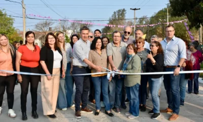 Zdero inauguró cuadras de pavimento en el barrio Aramburu de Resistencia