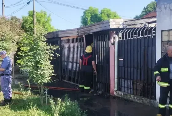 Incendio en Resistencia: un hombre de 72 años murió incinerado dentro de su auto