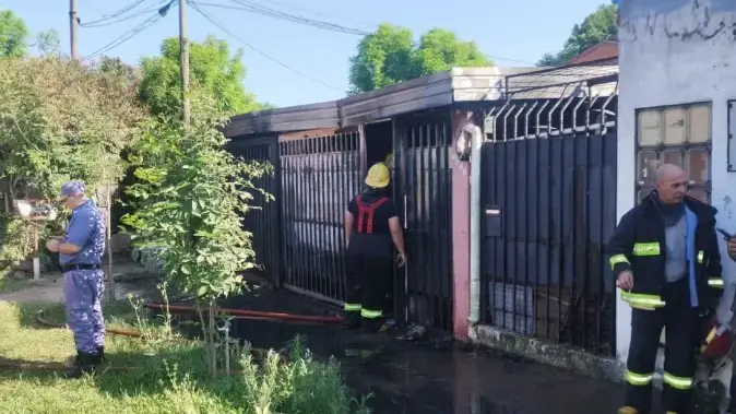 Incendio en Resistencia: un hombre de 72 años murió incinerado dentro de su auto