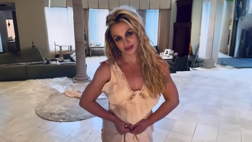 Britney Spears reapareció en video con vestido de novia: “Me casé conmigo misma”