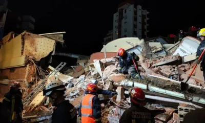 Se derrumbó un hotel en Villa Gesell y buscan a nueve personas entre los escombros