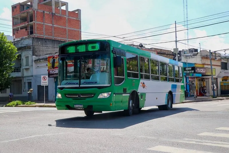 El lunes comienza a regir el aumento del transporte: la tarifa sube a $1150 en el área metropolitana