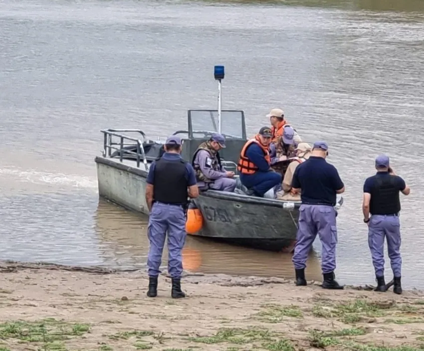 Encontraron un cuerpo flotando en el río Paraná e investigan su identidad