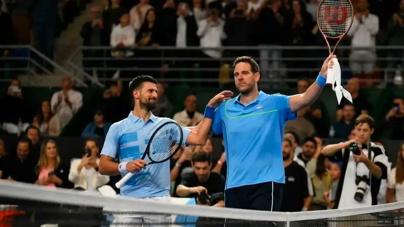 Del Potro le ganó a Djokovic y emocionó al público en su despedida del tenis