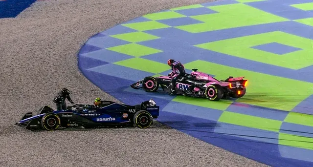 Colapinto fue chocado en la primera curva del Gran Premio de Qatar y terminó su participación en la carrera