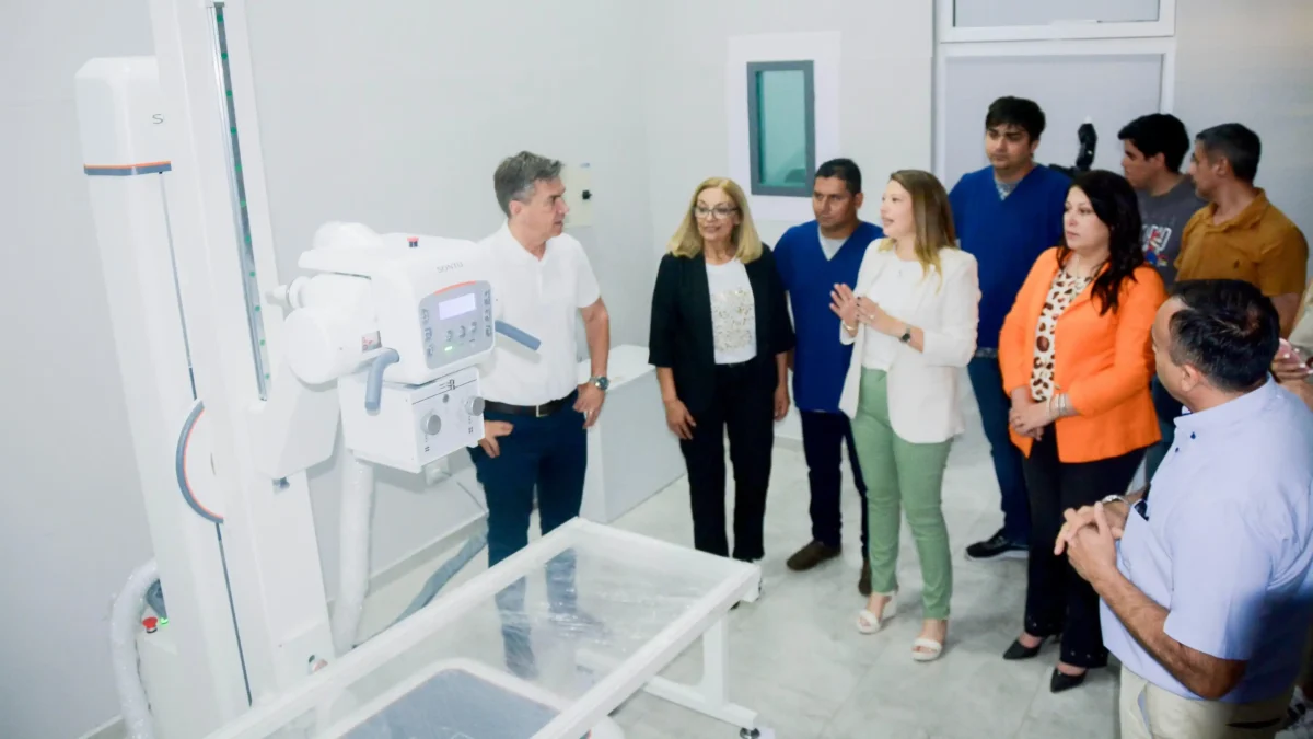 Zdero entregó equipamiento en el Hospital de Gancedo e inaugura nuevo laboratorio 38 Zdero entregó equipamiento en el Hospital de Gancedo e inaugura nuevo laboratorio