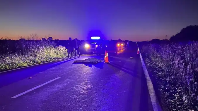 Hallaron a un hombre muerto en la Ruta 95 y se investiga un posible choque y abandono