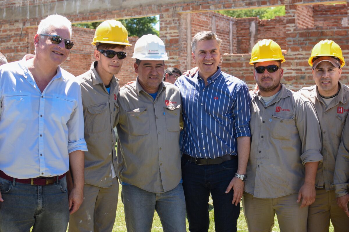 Zdero inspeccionó las obras del hospital y visitó el Centro de Jubilados en General Vedia