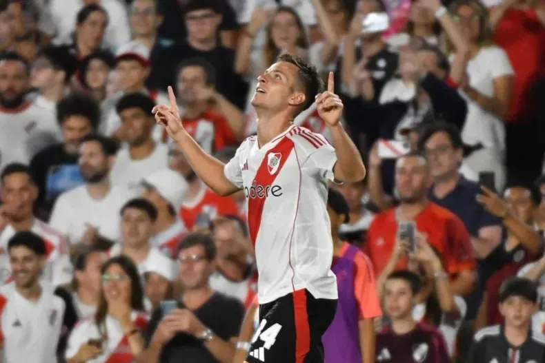 Con dos golazos, River venció a México por un amistoso internacional