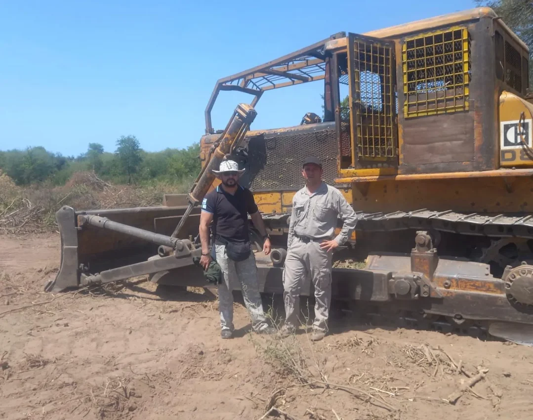 Detienen desmonte ilegal y secuestran topadora en Las Breñas