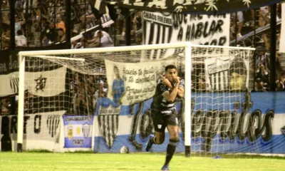 For Ever se hizo fuerte en el Gigante y le ganó 2 a 0 a Temperley