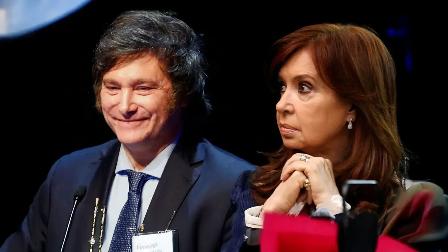 Cristina Kirchner cruzó a Milei por la denuncia para quitarle el plus de la jubilación: "Sos igual de casta que Macri"