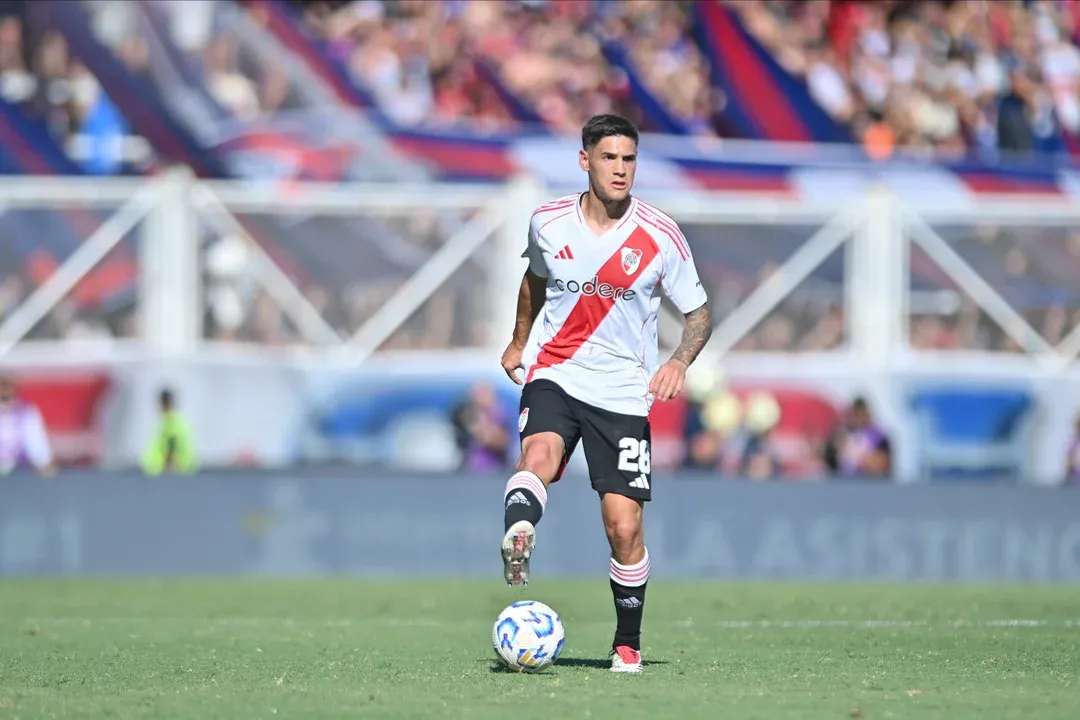 River y San Lorenzo empataron en un partido cargado de emociones