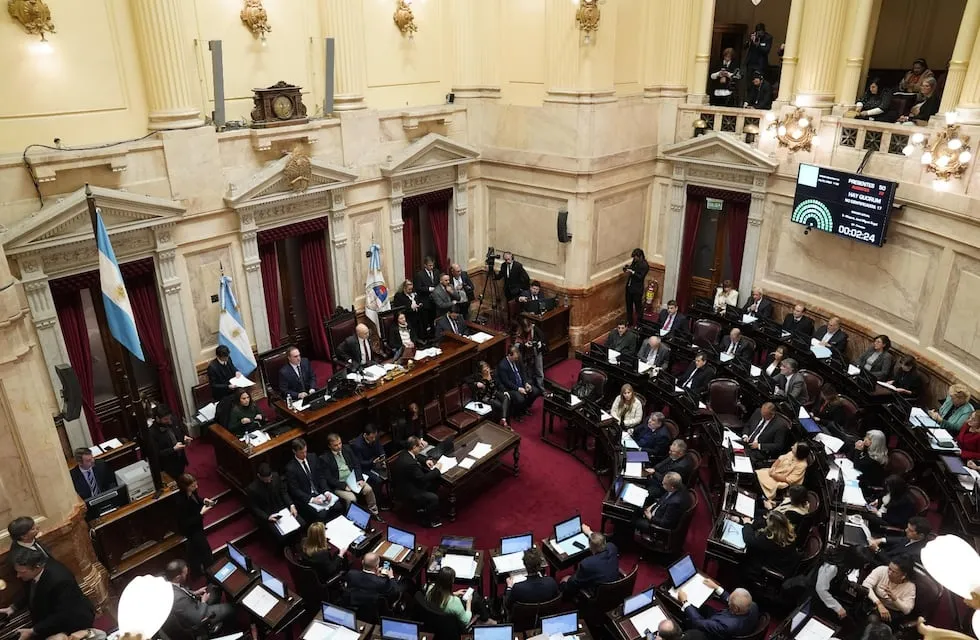 Arrancó la sesión en el Senado para debatir la eliminación de las PASO