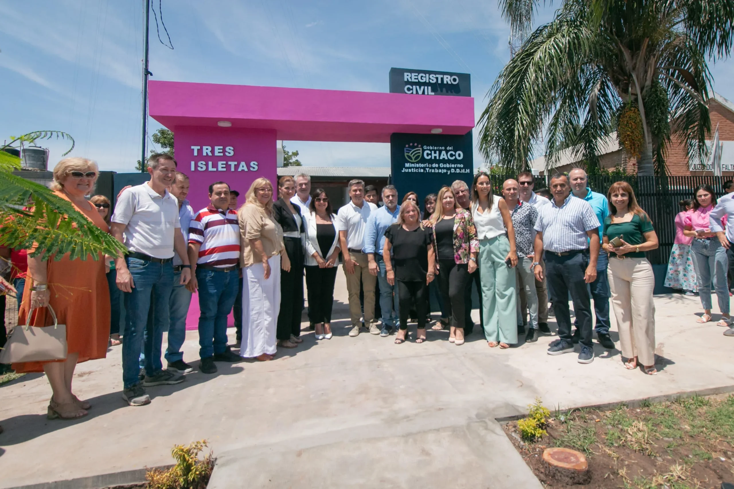 Zdero inauguró las refacciones del Registro Civil de Tres Isletas y mejoró su infraestructura 51 Zdero inauguró las refacciones del Registro Civil de Tres Isletas y mejoró su infraestructura